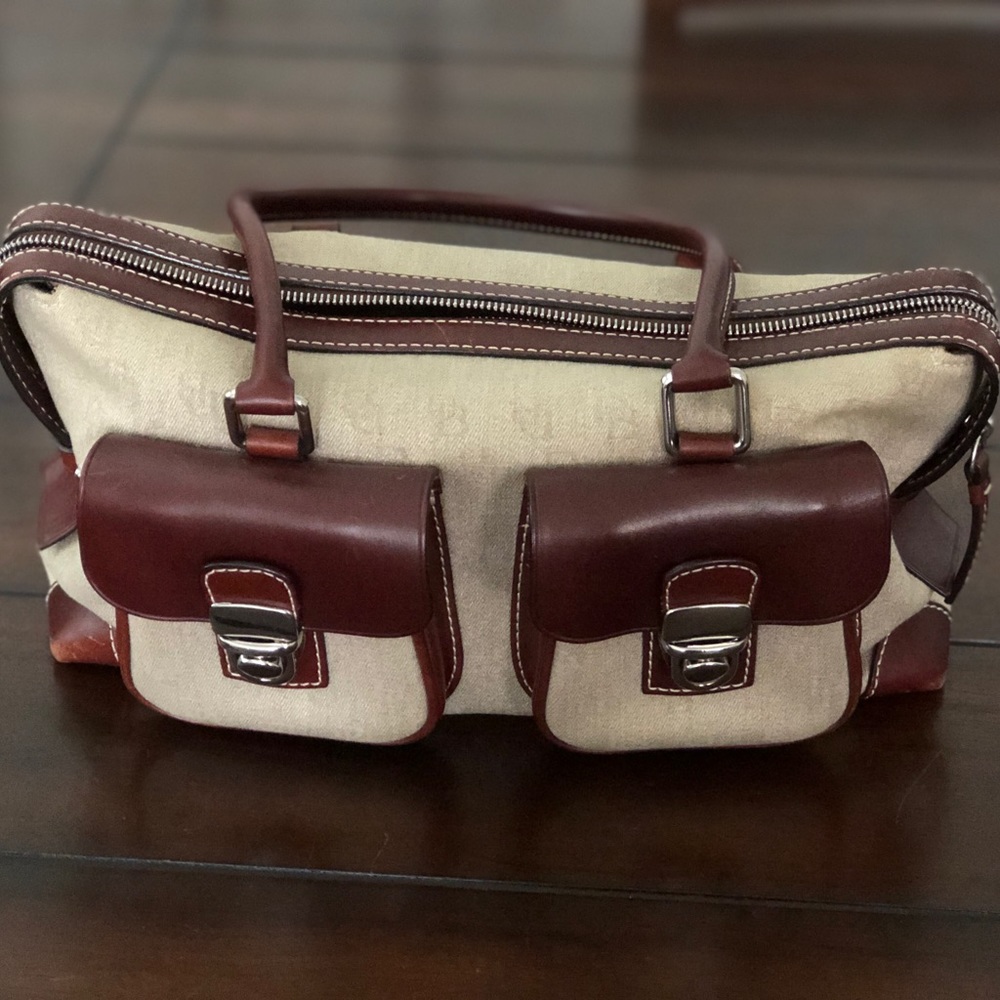 Dooney & Bourke Purse